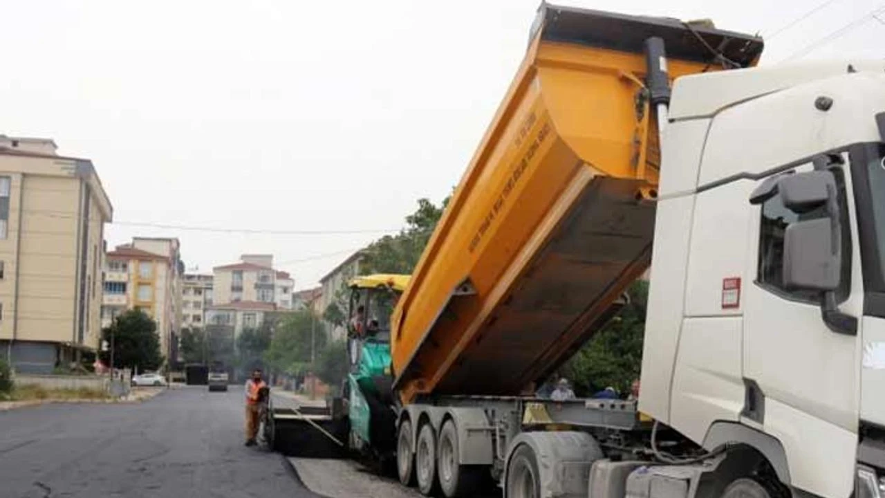 BAĞLIK MAHALLESİ’NDE ASFALT ÇALIŞMALARI BAŞLADI